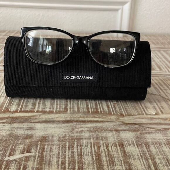 Dolce and Gabbana glasses with case - Picture 1 of 11